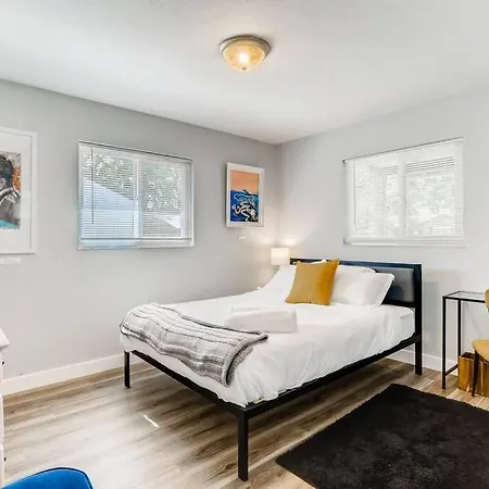 Smart Eclectic Art House Near Uc Davis Med Center Villa